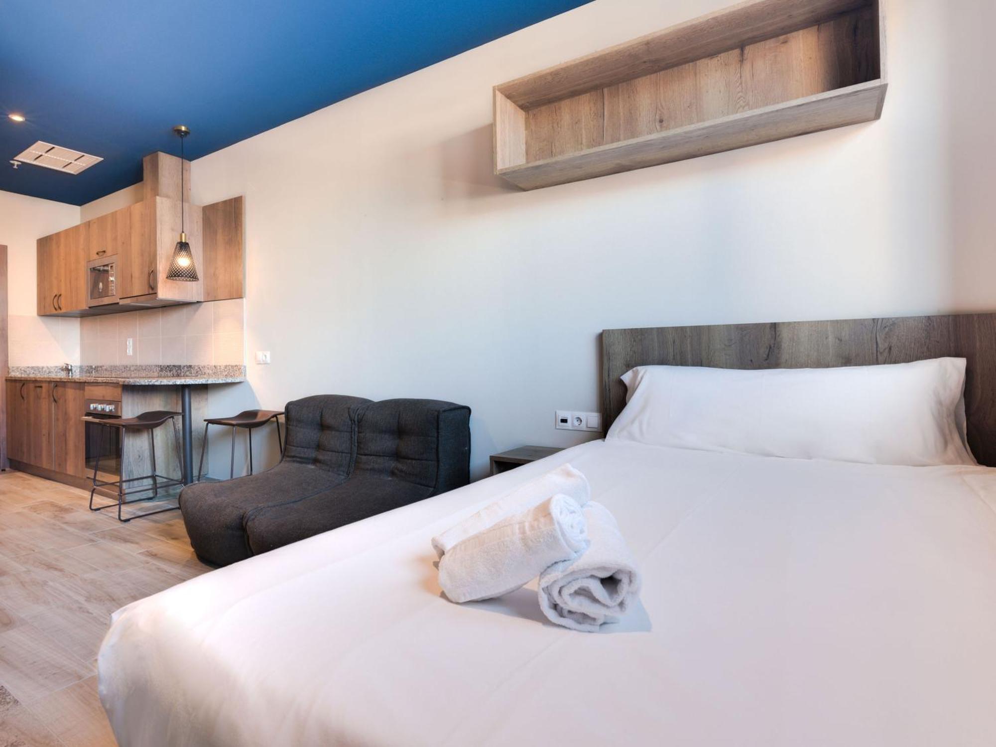 Livensa Living Studios Valencia Marina Real Hotel-Apartamento מראה חיצוני תמונה